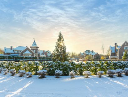 Участок в приватной части поселка