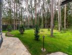 Французское шато с винным гротом